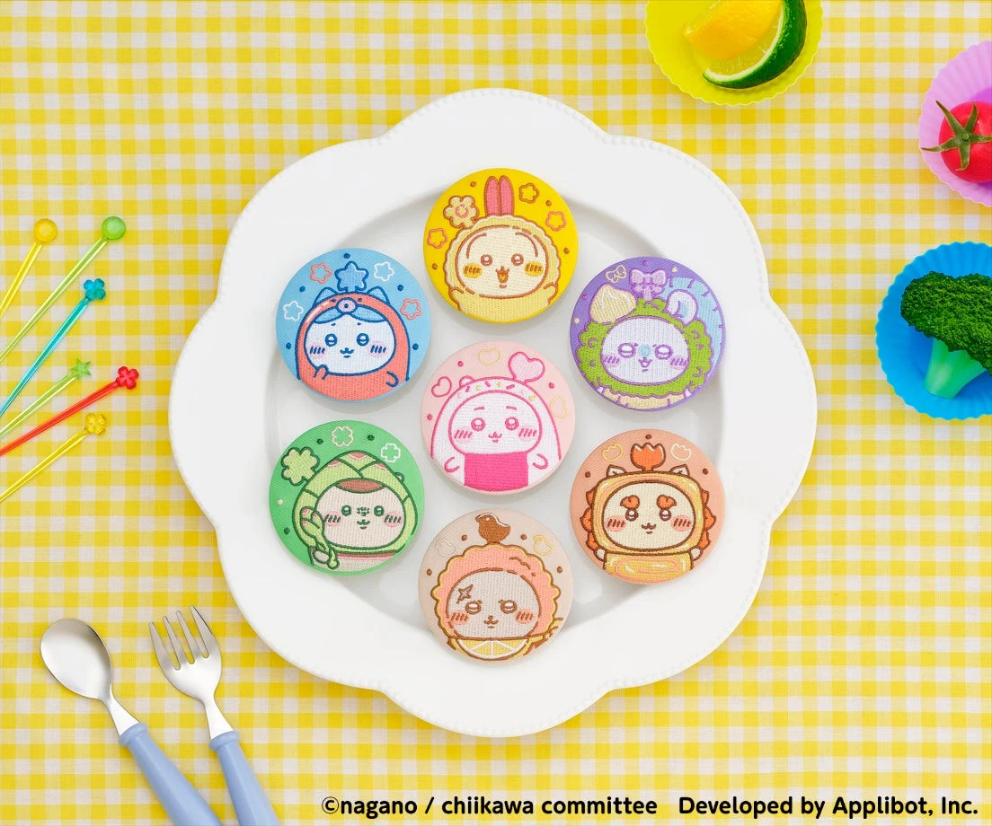 お弁当な刺繍缶バッジのラインナップ写真。単品はランダムです。